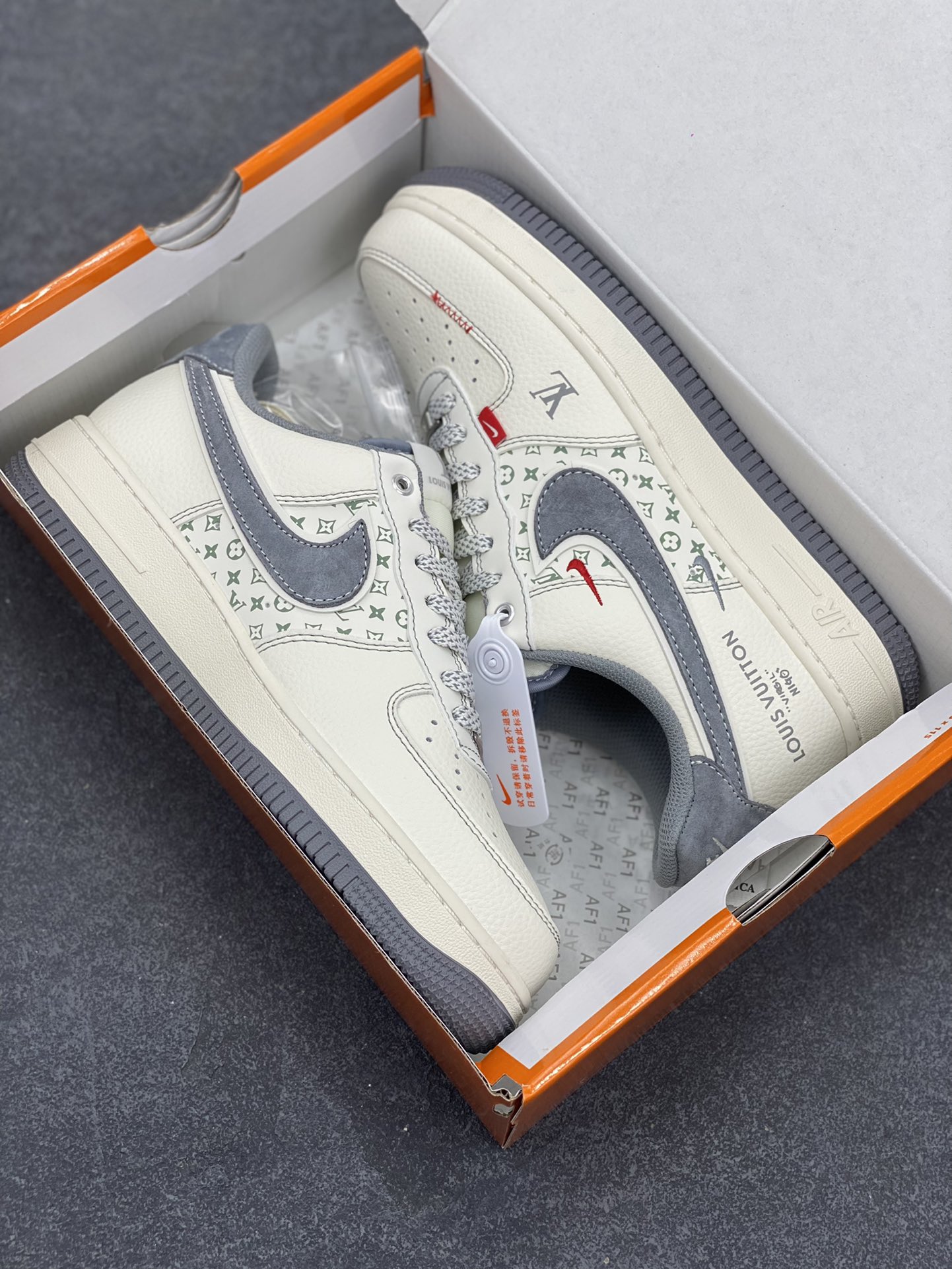 图片[9]-NIke Air Force 1 \’07 Low “LV联名——米灰小双勾”空军一号 低帮 运动鞋 休闲鞋 折边针车 工艺难度大 原楦头原纸板 原装鞋盒 定制五金配件 内置全掌气垫 原厂鞋底 货号：YX5066-350 尺码：36 36.5 37.5 38 38.5 39 40 40.5 41 42 42.5 43 44 44.5 45-选品中心