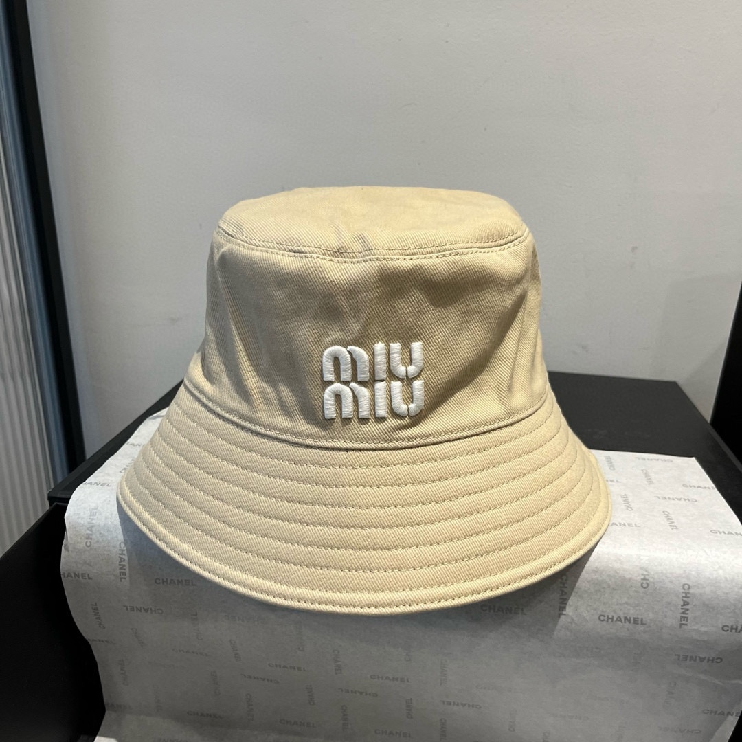 NO:347138,Miumiu Miu new fisherman hat, sun hat, head circumference 57cm hat, straw hat, fisherman hat baseball hat, hat, miumiu, espadrilles, hatsmiumiu缪缪新款渔夫帽,遮阳帽,头围57cm帽子草帽渔夫帽棒球帽,帽子,miumiu,espadrilles,hats,hat