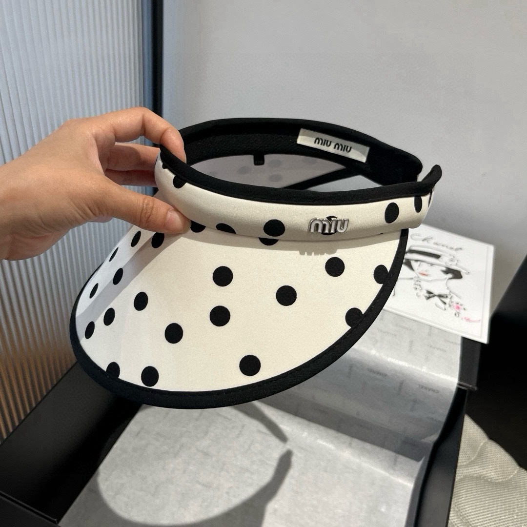 NO:347289,Miumiu empty headband sun hat straw hat fisherman hat baseball hat, hat, miumiu, espadrilles, hats缪缪miumiu空顶发箍遮阳帽帽子草帽渔夫帽棒球帽,帽子,miumiu,espadrilles,hats,hat