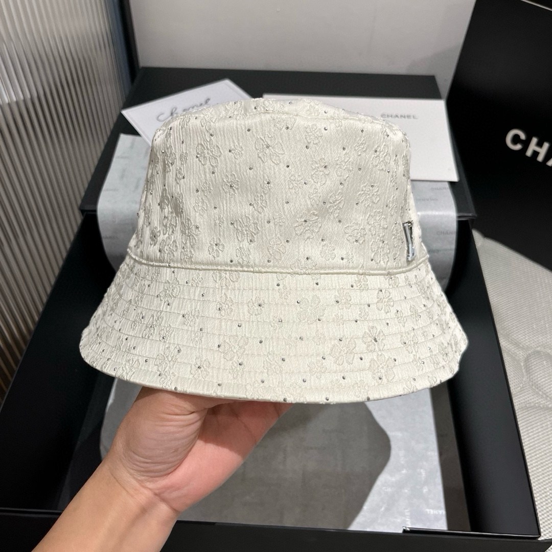 NO:347372,LV new fisherman hat, double-sided design, head circumference 57cm hat, straw hat, fisherman hat, baseball hat, hat, louis vuitton, espadrilles, hatsLV新款渔夫帽,双面设计,头围57cm帽子草帽渔夫帽棒球帽,帽子,louis vuitton,espadrilles,hats,hat