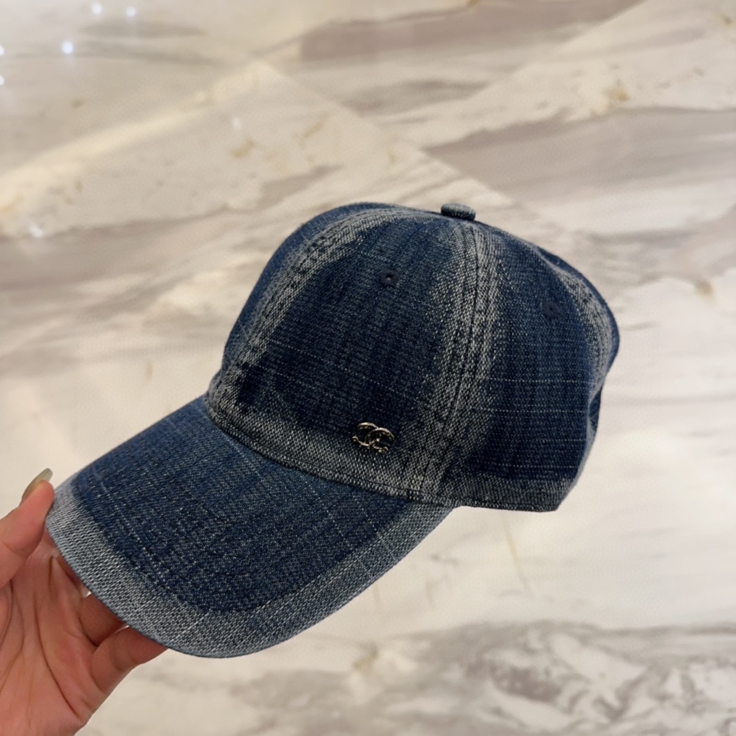 [Chanel Hats]CHANEL Chanel new denim blue retro style baseball cap Take it out