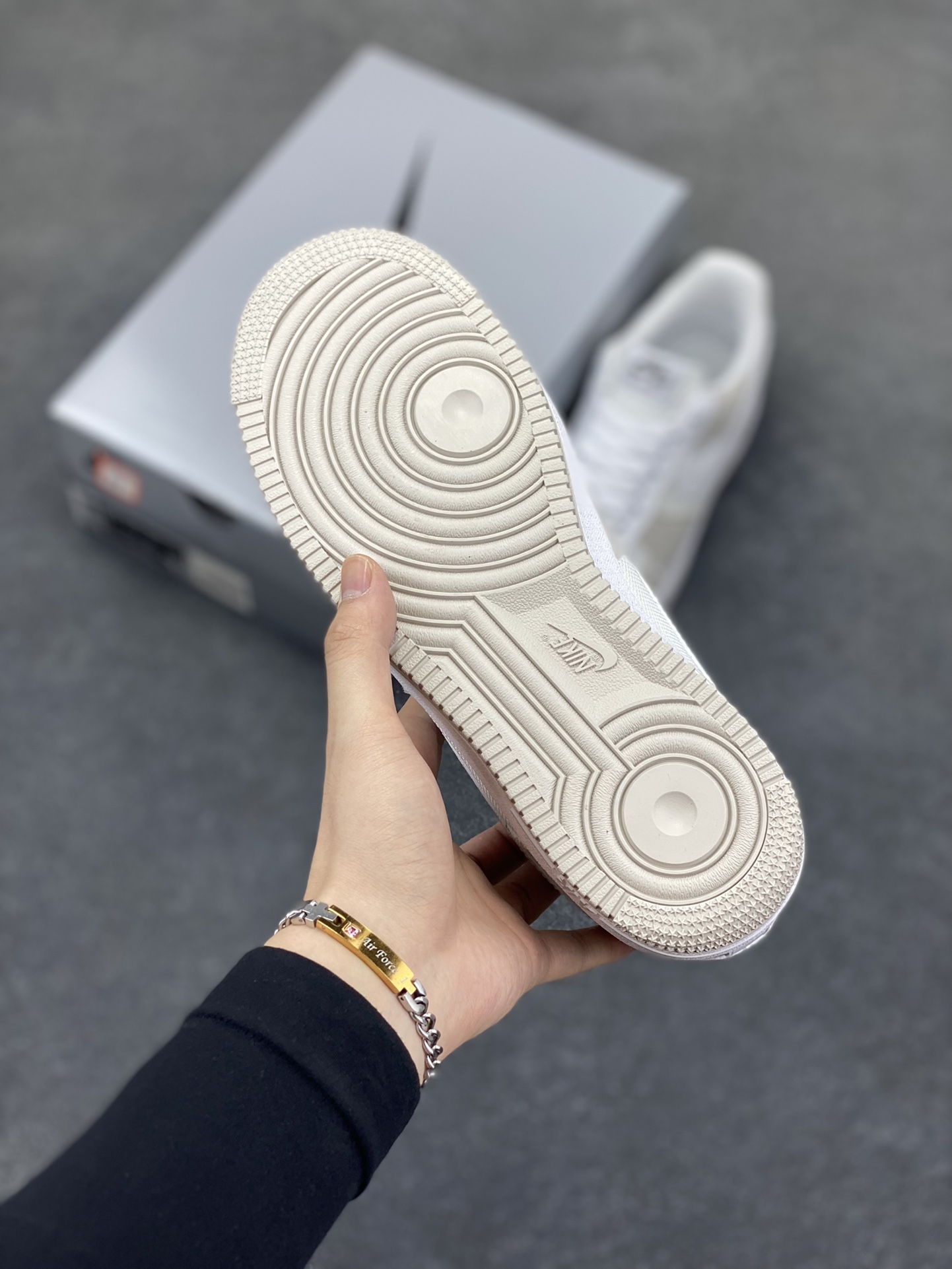 图片[5]-Nike Air Force 1 Low’07 牛仔布小勾 空军一号低帮休闲板鞋 定制皮料 原厂3D打印 定制鞋盒 原楦原纸板 纯正空军版型 内置全掌气垫 货号：ZH0316-092 尺码：36 36.5 37.5 38 38.5 39 40 40.5 41 42 42.5 43 44 44.5 45-选品中心