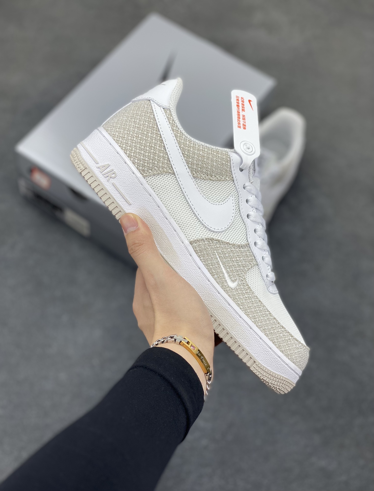 Nike Air Force 1 Low’07 牛仔布小勾 空军一号低帮休闲板鞋 定制皮料 原厂3D打印 定制鞋盒 原楦原纸板 纯正空军版型 内置全掌气垫 货号：ZH0316-092 尺码：36 36.5 37.5 38 38.5 39 40 40.5 41 42 42.5 43 44 44.5 45-选品中心