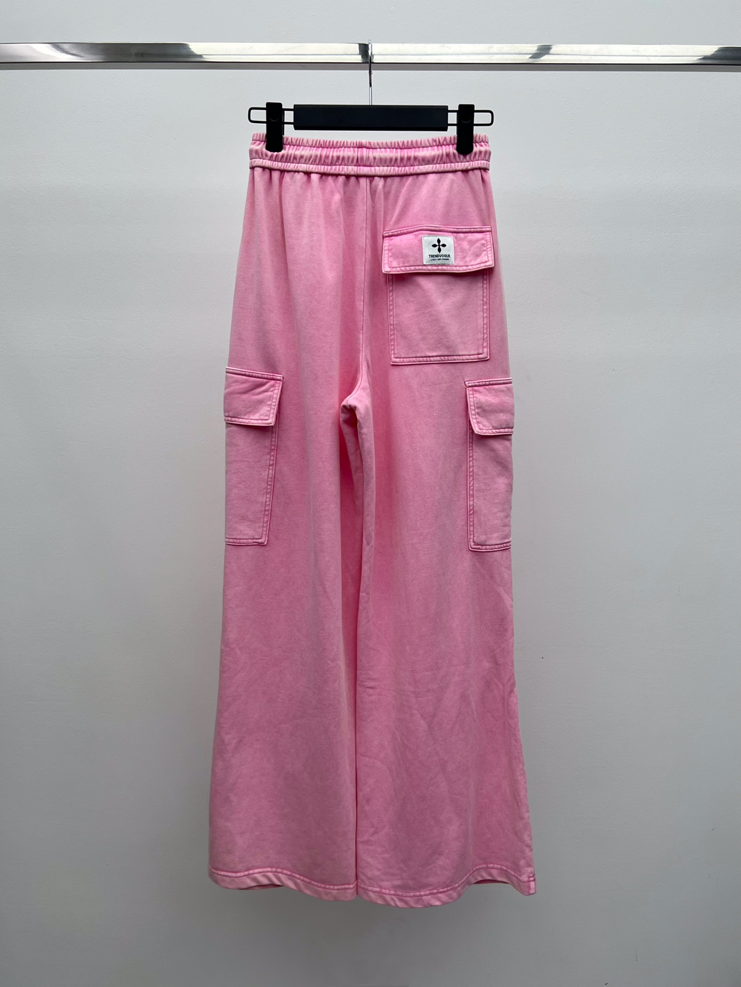 “Stylish Single-Handed Female Suit with Large Pocket Panty and Branded Decoration” - 图片 7