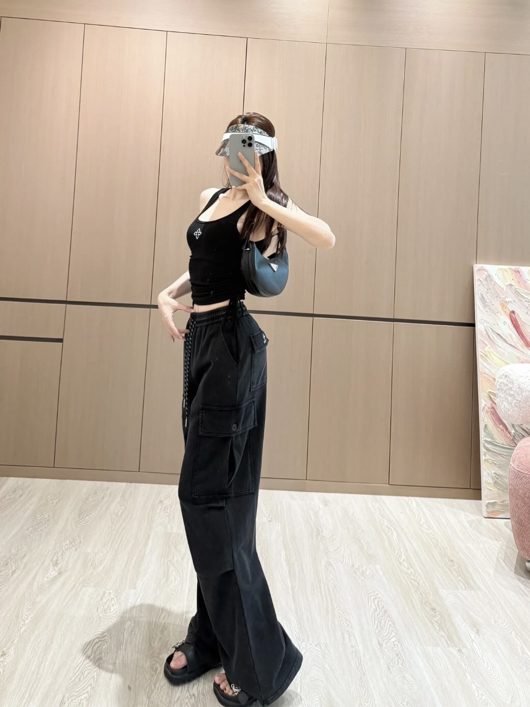 Black upper body - 图片 3