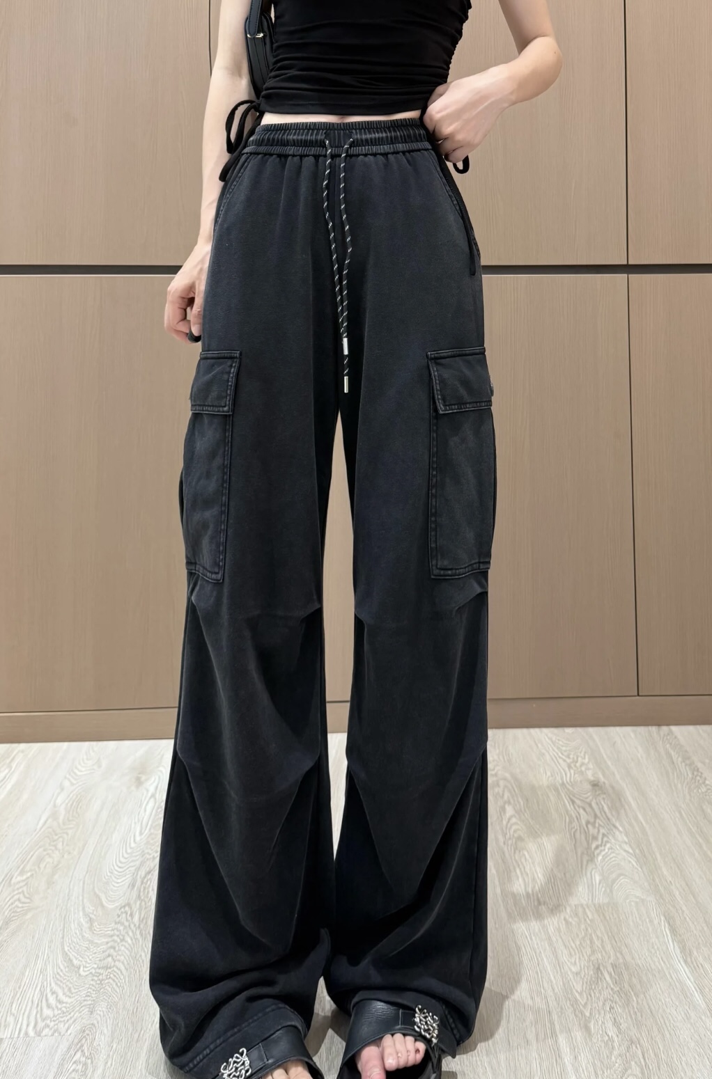 Black upper body - 图片 6