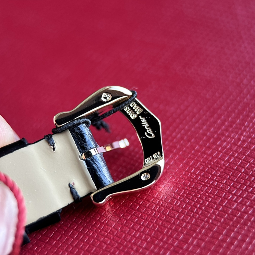 Cartier Baignoire Series Quartz Watch, 32x26mm, Black Alligator Leather Strap 7 i1749564670 4680 5