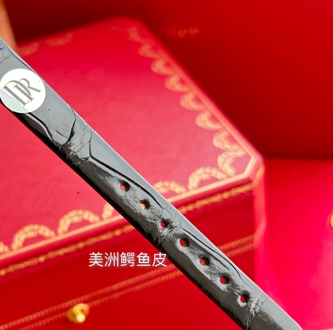 Cartier Baignoire Series Quartz Watch, 32x26mm, Black Alligator Leather Strap 8 i1749564711 8052 0