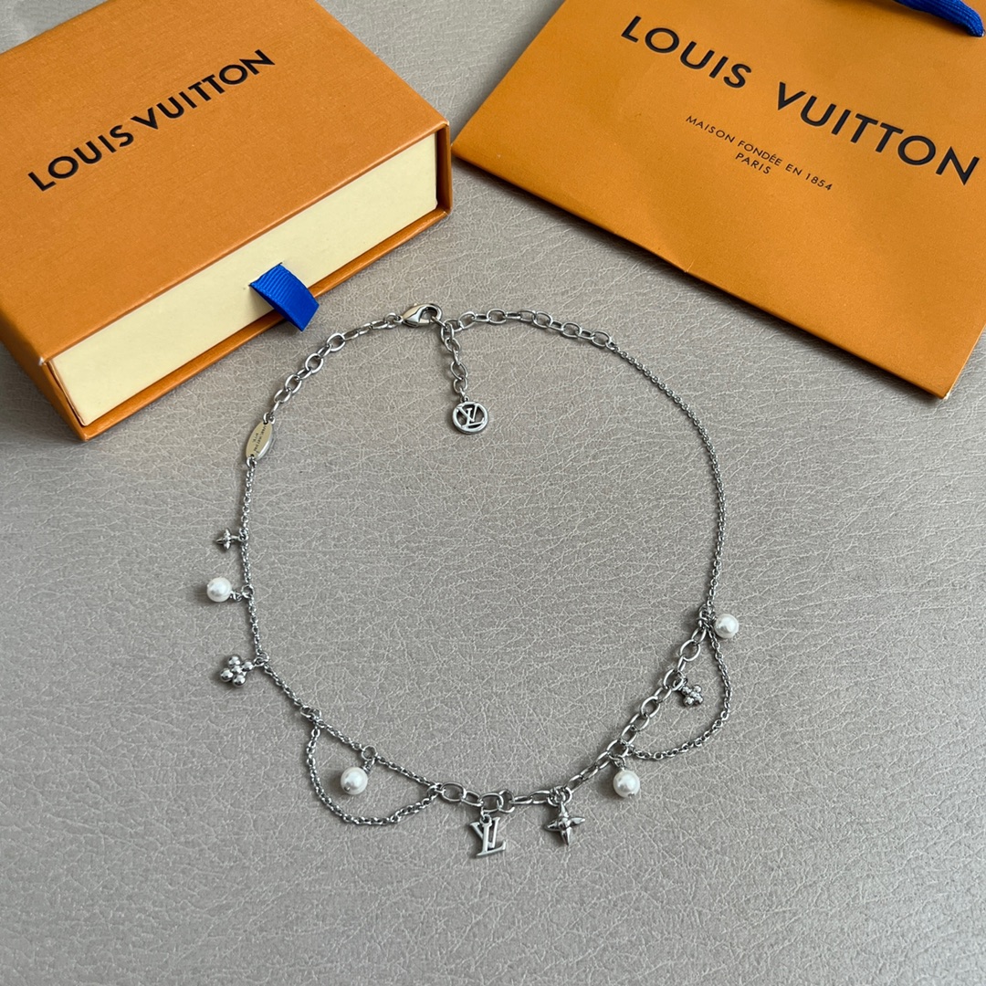 【】LV 项链🔹🔹Louis Vuitton 路易威登🔹专柜一致材质 火爆款出货 设计独特 复古前卫 男