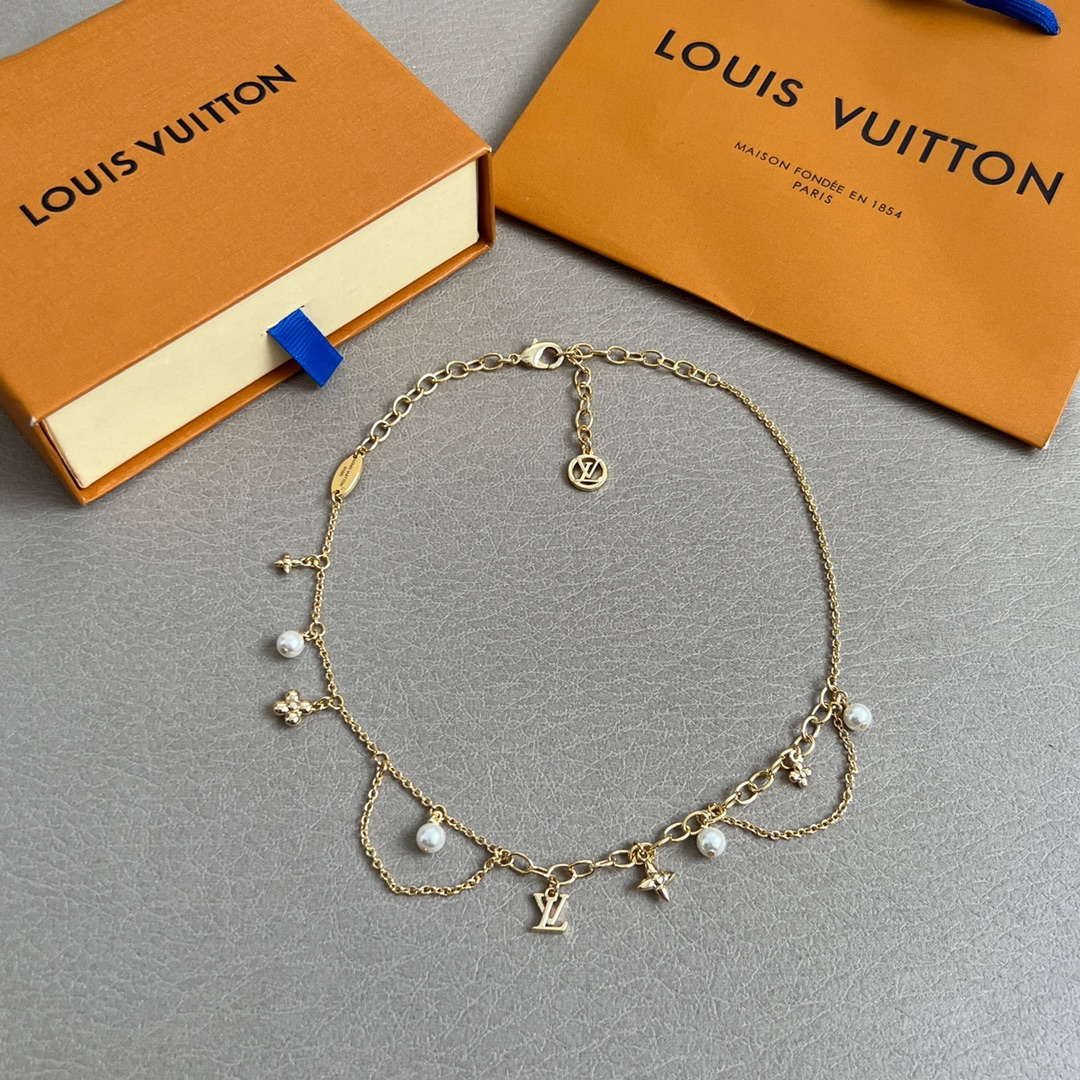 【】LV 项链🔹🔹Louis Vuitton 路易威登🔹专柜一致材质 火爆款出货 设计独特 复古前卫 男