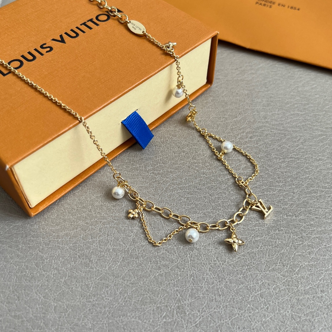 【】LV 项链🔹🔹Louis Vuitton 路易威登🔹专柜一致材质 火爆款出货 设计独特 复古前卫 男
