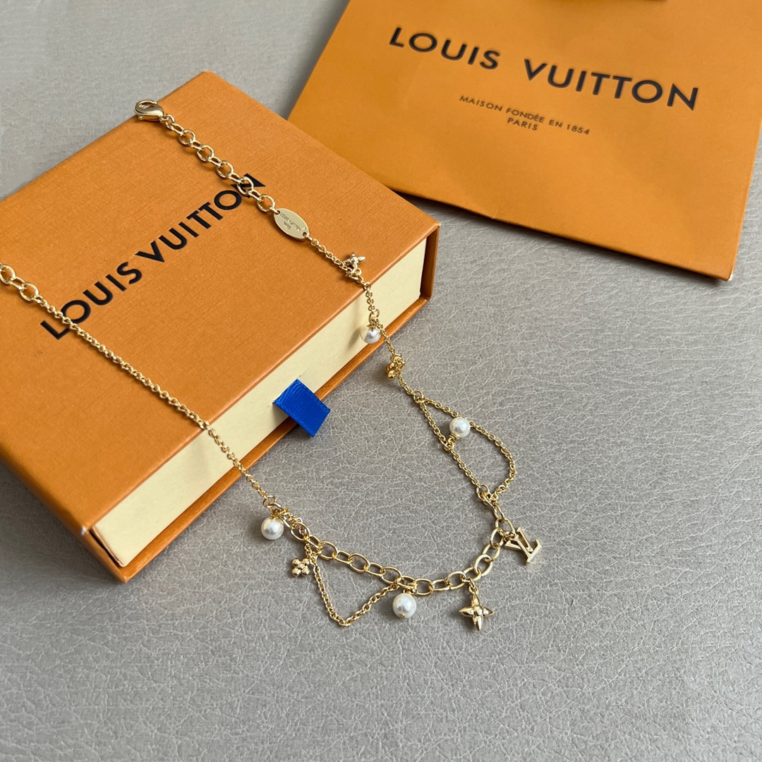 【】LV 项链🔹🔹Louis Vuitton 路易威登🔹专柜一致材质 火爆款出货 设计独特 复古前卫 男