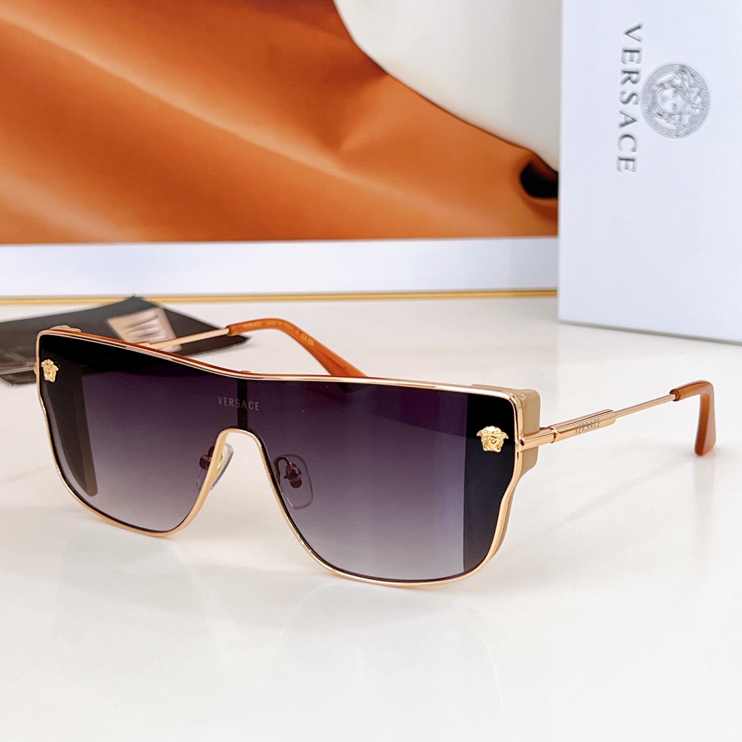 VERSAC*
MOD：VE2239
Size：140口0 135
🔝🔝