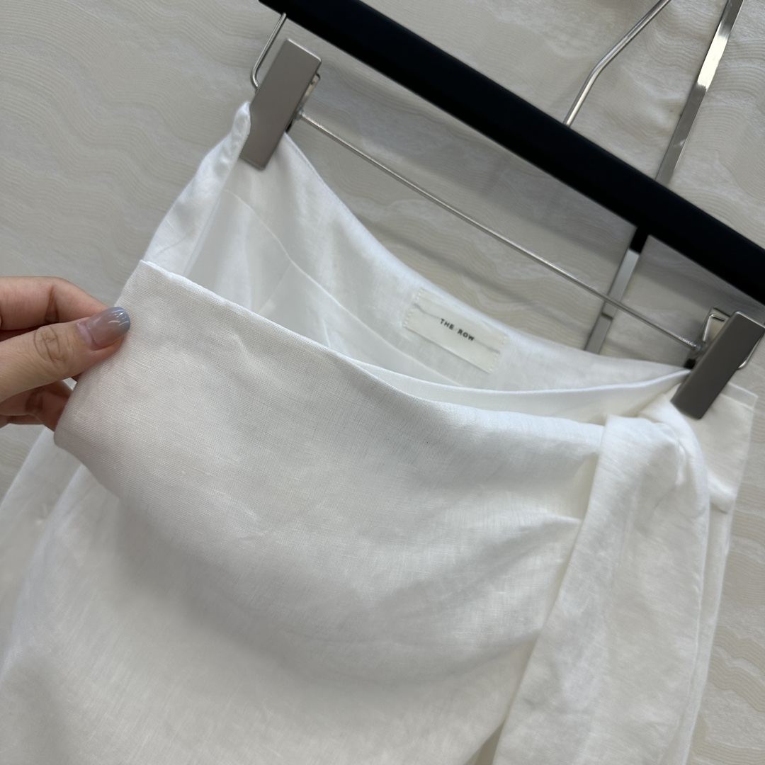Original One-Size-Fits-All Female Dress with High-Quality Details and 3D Design - 图片 5