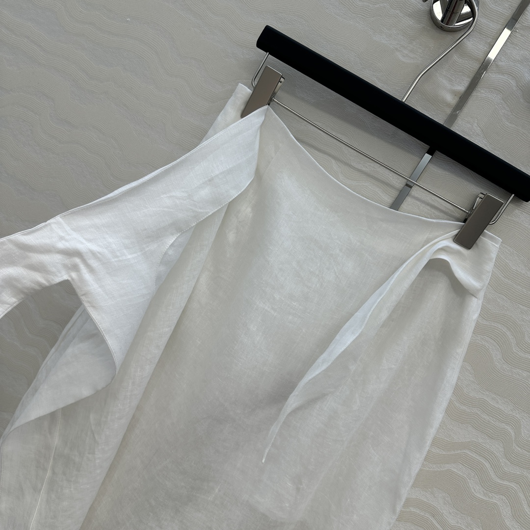 Original One-Size-Fits-All Female Dress with High-Quality Details and 3D Design - 图片 4
