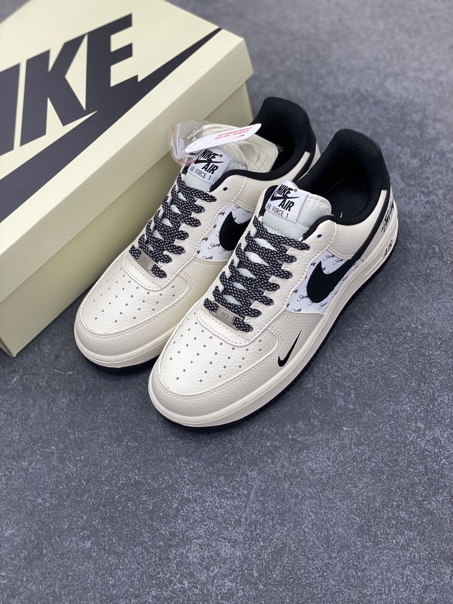 图片[8]-Nike Air Force 1 Low 空军一号低帮百搭休闲运动板鞋。柔软、弹性十足的缓震性能和出色的中底设计，横跨复古与现代的外型结合，造就出风靡全球三十多年的Force 1，直到今天还深受青睐。 货号：ZD3328-001 尺码：36 36.5 37.5 38 38.5 39 40 40.5 41 42 42.5 43 44 44.5 45-选品中心