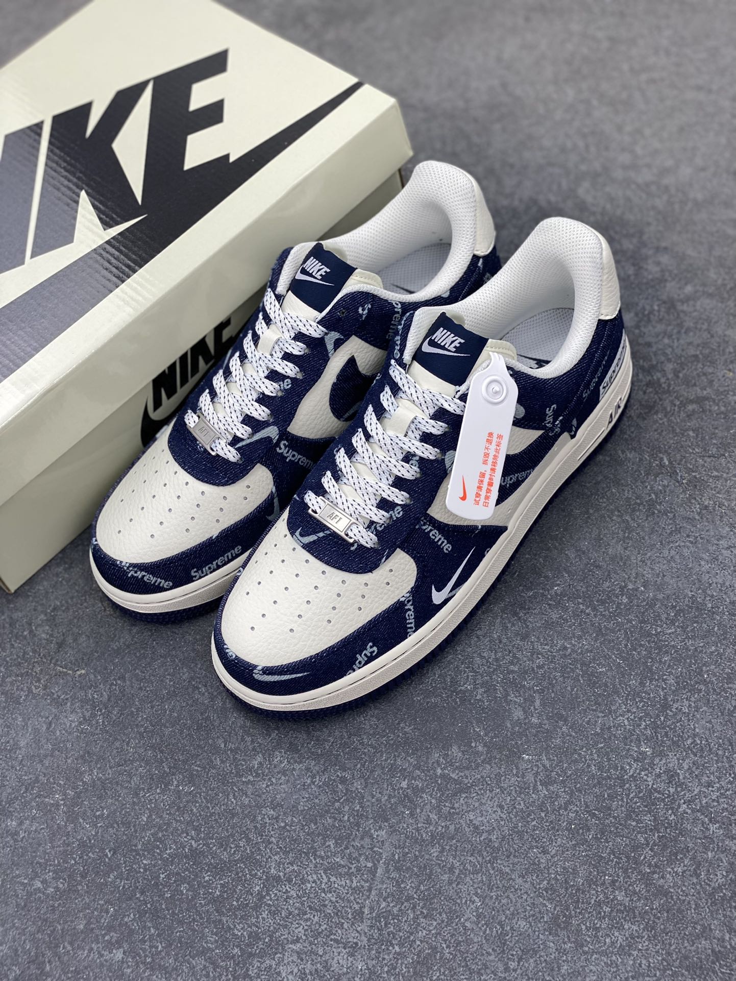 图片[8]-NIke Air Force 1 \’07 Low SUP联名-蓝牛仔小白勾 空军一号低帮 运动鞋 休闲鞋 折边针车 工艺难度大 原楦头原纸板 原装鞋盒 定制五金配件 内置全掌气垫 原厂鞋底 货号：LW9279-005 尺码：36 36.5 37.5 38 38.5 39 40 40.5 41 42 42.5 43 44 44.5 45-选品中心