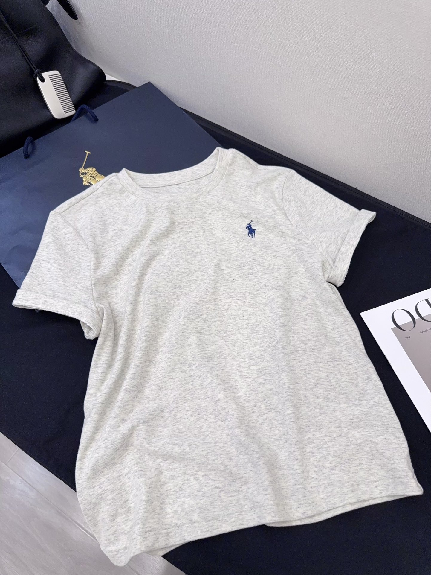 NO:430966,Limited flower gray!  !  !  Pure limited!  !  Huge is hard to buy!  Can't buy it at a premium!  We also took a lot of effort to get this fabric!  This fabric is really beautiful!  !  It can't be photographed at all!  ,alexander wang19860909限定花灰色！！！纯限定！！ 巨巨巨难买！溢价都买不到！ 这个面料我们也是花了大精力才弄到！ 这个面料真的太漂亮了！！ 根本拍不岀来！,,alexander wang,Women's clothing