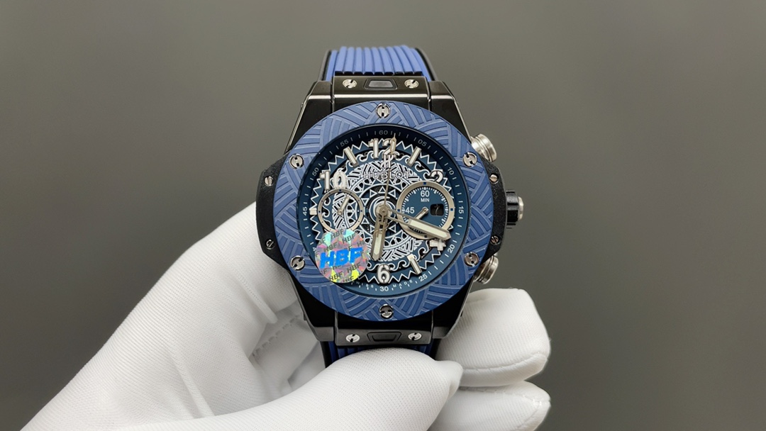 NO:393160,HBF FACTORY V2 version Hublot (Hengbao) HUBLOT - brave and fearless, short for a quick attack, referred to as 'HUB' and 'Hengbao', BigBang Big Bang element material chronograph v2 version case uses imported 316 stainless steel material, design sense is explosive and equipped with 'HUB1242' automatic movement, chronograph instant start and one-click flyback, perfectly restore the original function, secondary weight gain automatic swing, achieve more stable time-moving and ultra-low repair rate strap is made of natural oak rubber strap, super waterproof, soft and comfortable watch mirror is made of natural sapphire glass, wear-resistant, scratch-resistant, transparent and zero flaws As a young brand, Hublot relives a touch of youthful vitality under high-end manufacturing with its bold personality and unique design, and will feel the freedom of youth with everyone,19860909HBF FACTORY V2版 宇舶(恒宝)HUBLOT ——英勇无畏,拳拳出击,简称“HUB”“恒宝”,BigBang大爆炸元素材料计时码表v2版表壳采用进口316精钢材料 设计感爆炸搭载改“HUB1242”自动机芯 计时瞬启与一键飞返 完美还原原装功能 二次增重自动摆坨 达到更稳定的走时和超低返修率表带采用天然橡树橡胶表带 超强防水 柔软舒适表镜采用天然蓝宝石玻璃 耐磨耐刮 通透零瑕疵 作为一个年轻的品牌 宇舶以张扬的个性和独特的设计在高端制造下重抹一笔青春活力 将与大家一同感受年轻的自由,,Watch