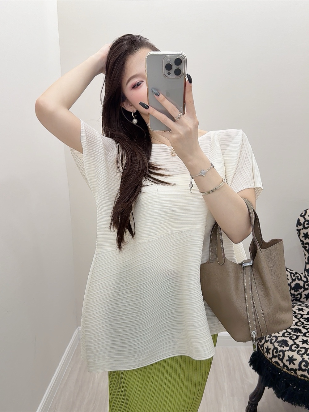 NO:430958,This color needs to be entered!  It's so gentle to wear in summer!  ,alexander wang19860909这个颜色要去入！ 夏天穿太温柔了！,,alexander wang,Women's clothing