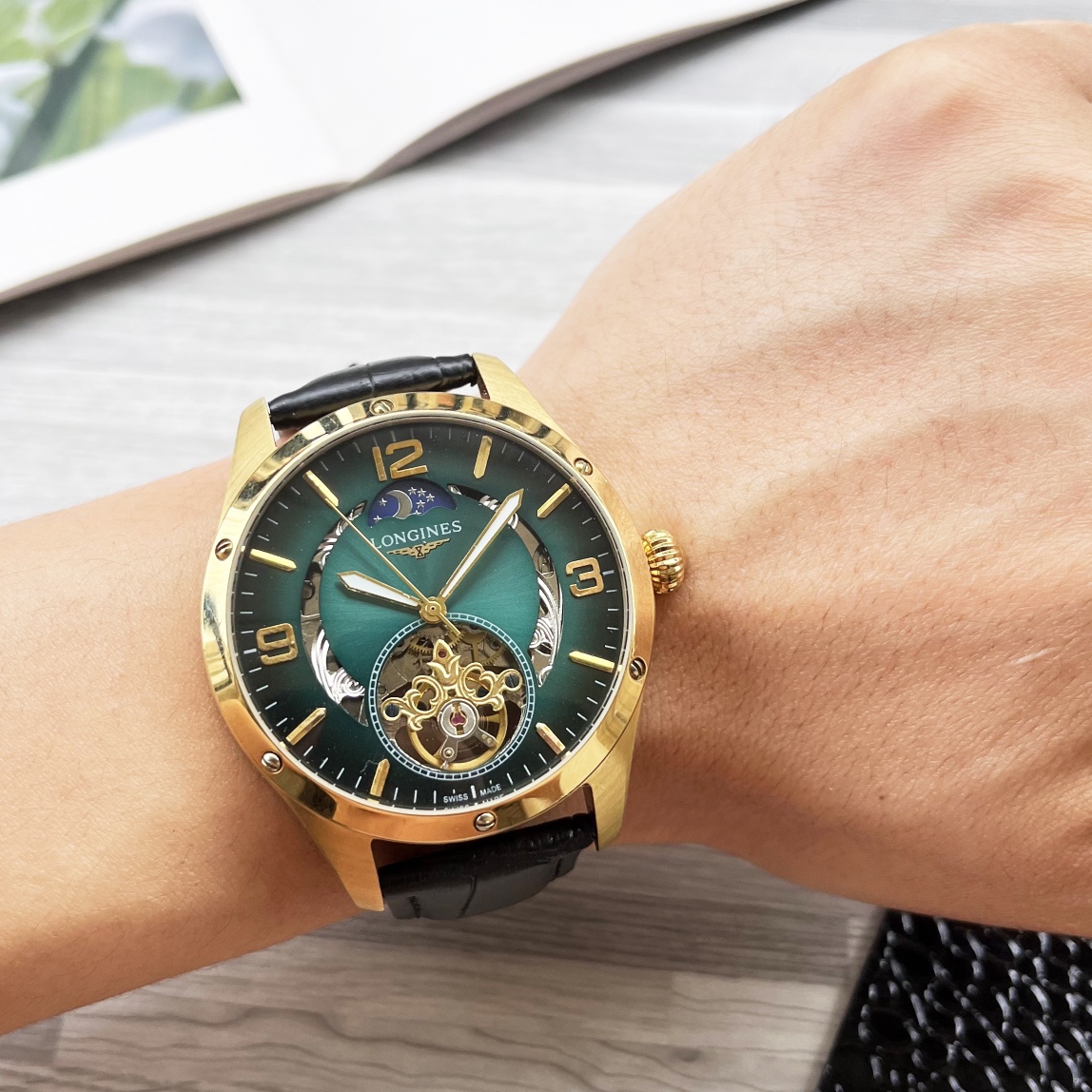 NO:338188,Unified, complex timepiece, luxurious and atmospheric, classic new products, shockingly launched [Latest] Longines, large flywheel design [Type] boutique men's watch [Watch strap] real cowhide strap [Movement] high-end fully automatic mechanical movement [Mirror] mineral reinforced glass (more high definition) Elegant taste, vast and atmospheric, ingenious, wrist treasure, dimensions, diameters, thicknesses, 12.5mm, and hot sale!  Welcome to reprint!  longines cowhide19860909统一 复杂时计 奢华大气 经典新品 震撼上市【最新】浪琴 大飞轮设计【类型】精品男士腕表【表带】真牛皮表带【机芯】高端全自动机械机芯【镜面】矿物质强化玻璃（更高清） 品味高雅 浩瀚大气 匠心独运 腕间瑰宝 尺寸直径42mm厚12.5mm热卖上市！欢迎转载！,,longines,cowhide,Watch