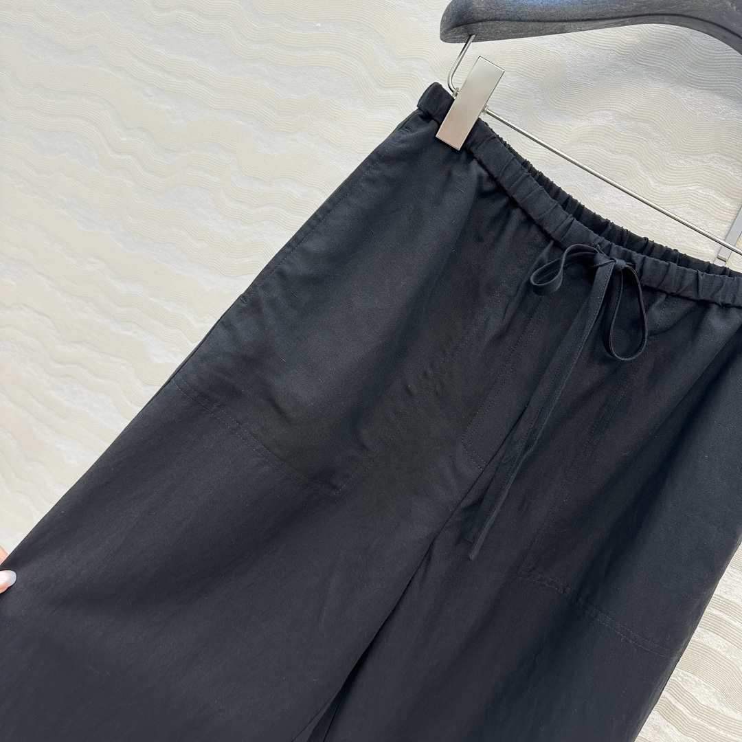 独家首发♥️原单品质TM*长期主义，老钱风松弛感穿搭❤️莱赛尔天丝亚麻抽绳直筒裤！极简主义风系带松紧设计