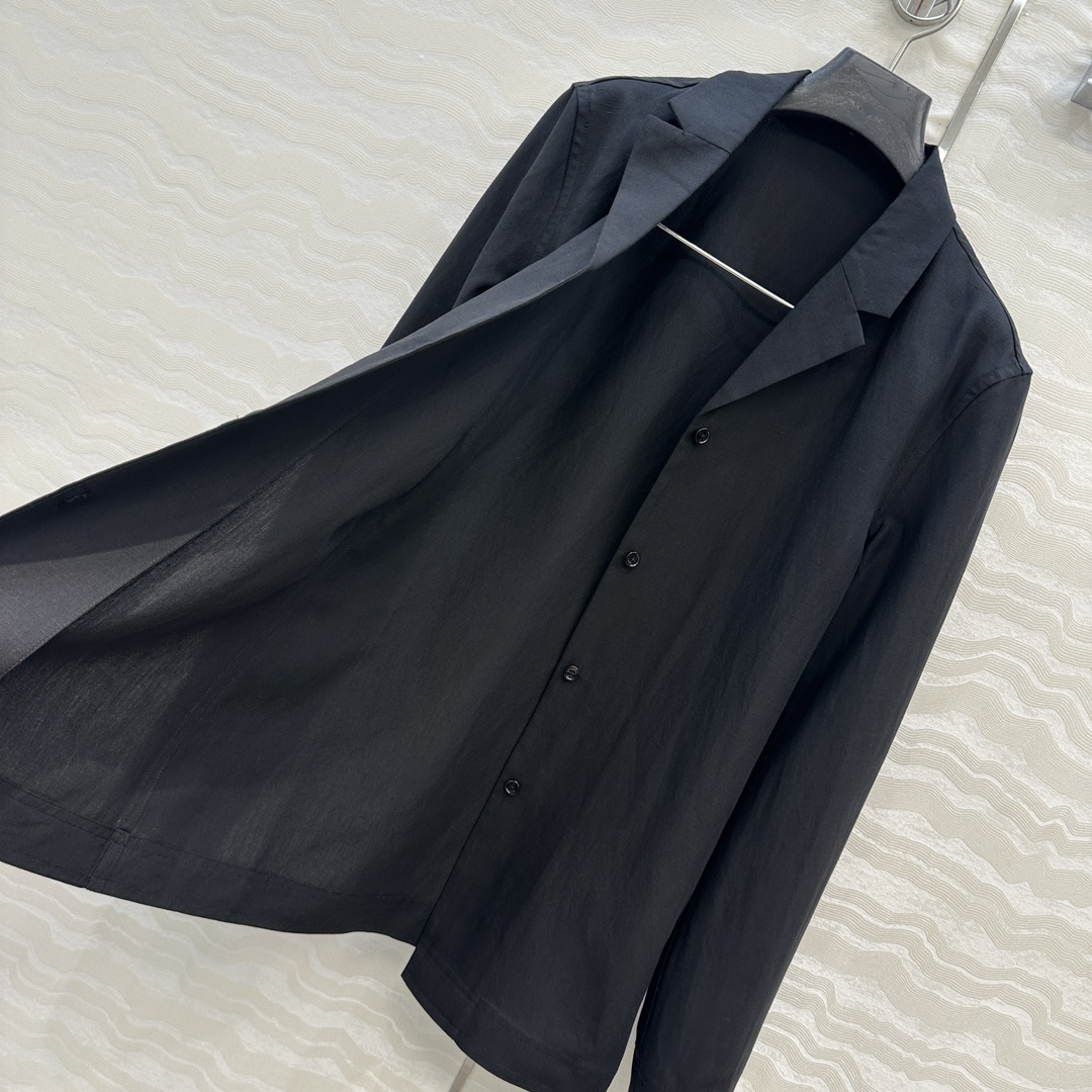 独家首发♥️原单品质TM*长期主义，老钱风松弛感穿搭❤️莱赛尔天丝亚麻 收腰西装两件套！极简主义风翻领收