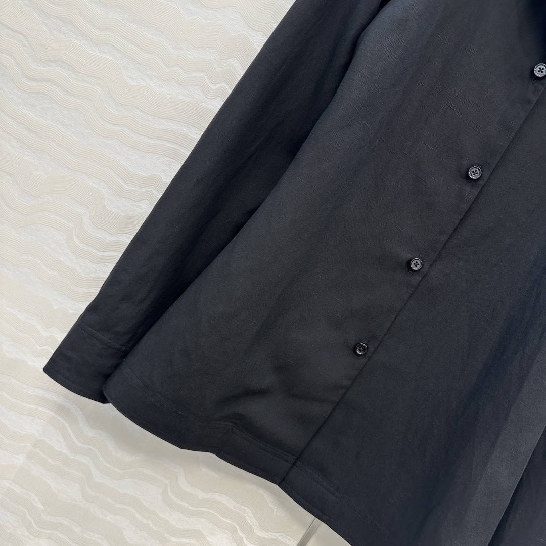 独家首发♥️原单品质TM*长期主义，老钱风松弛感穿搭❤️莱赛尔天丝亚麻 收腰西装两件套！极简主义风翻领收