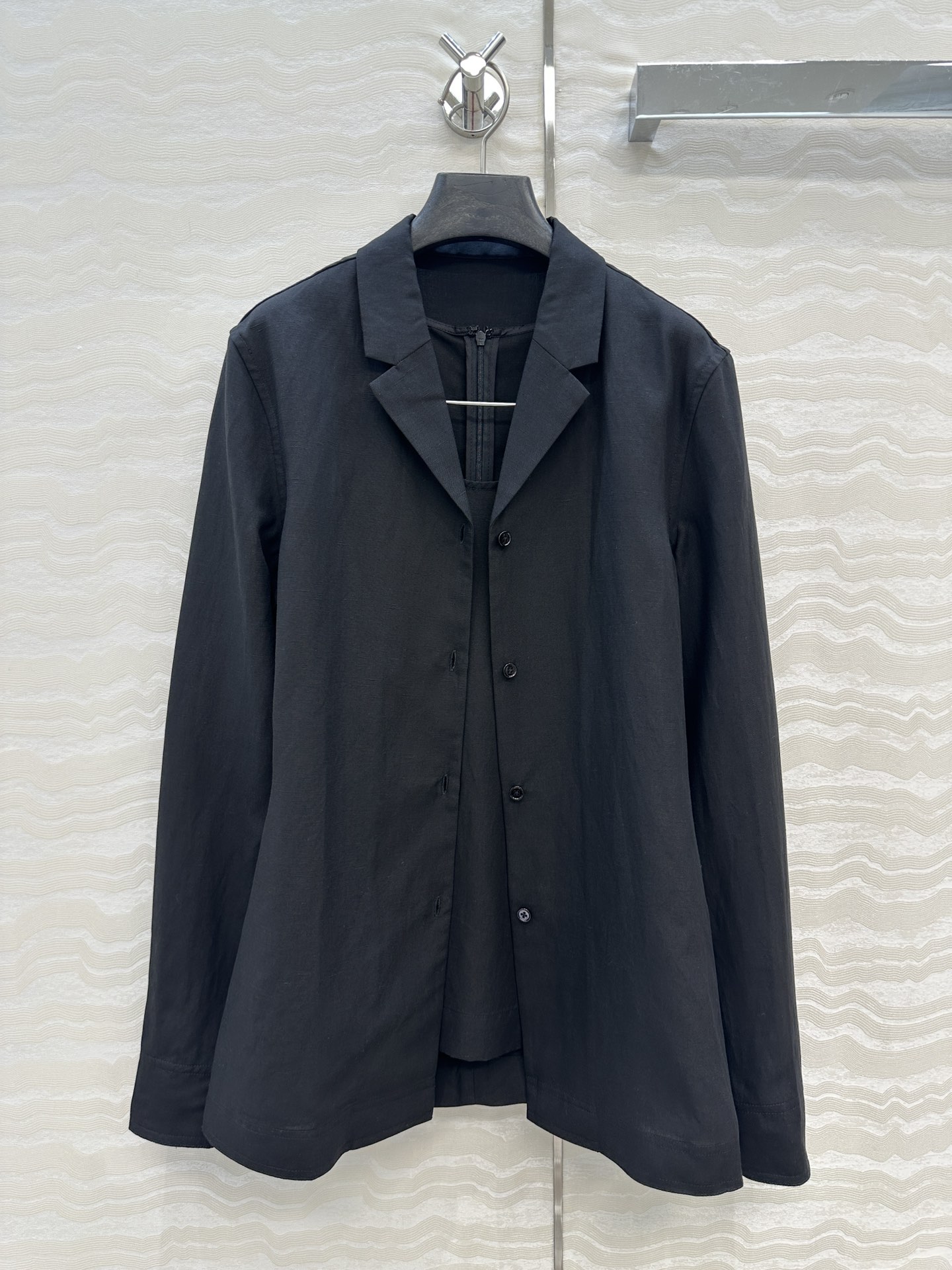 独家首发♥️原单品质TM*长期主义，老钱风松弛感穿搭❤️莱赛尔天丝亚麻 收腰西装两件套！极简主义风翻领收