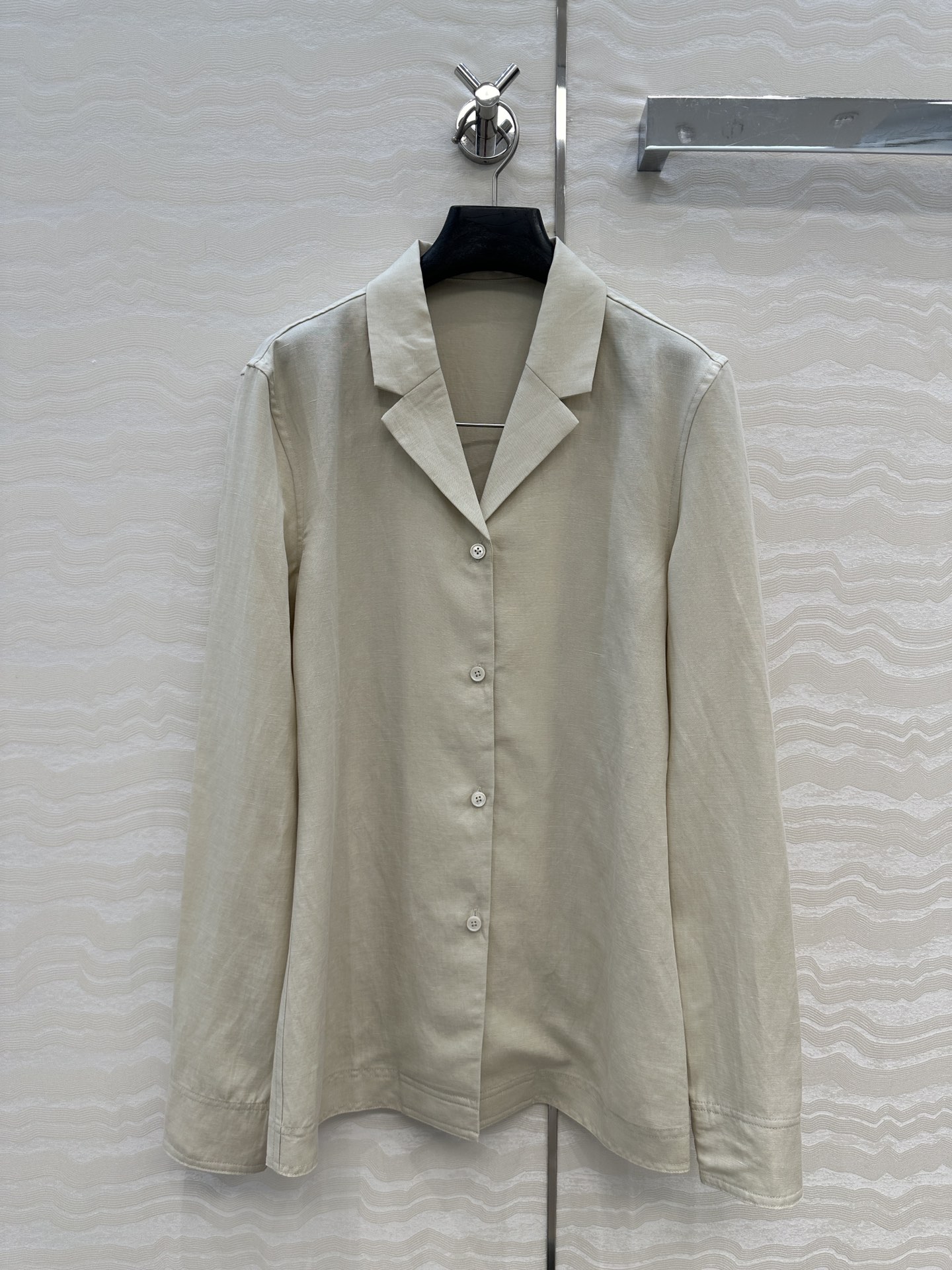 独家首发♥️原单品质TM*长期主义，老钱风松弛感穿搭❤️莱赛尔天丝亚麻 收腰西装两件套！极简主义风翻领收