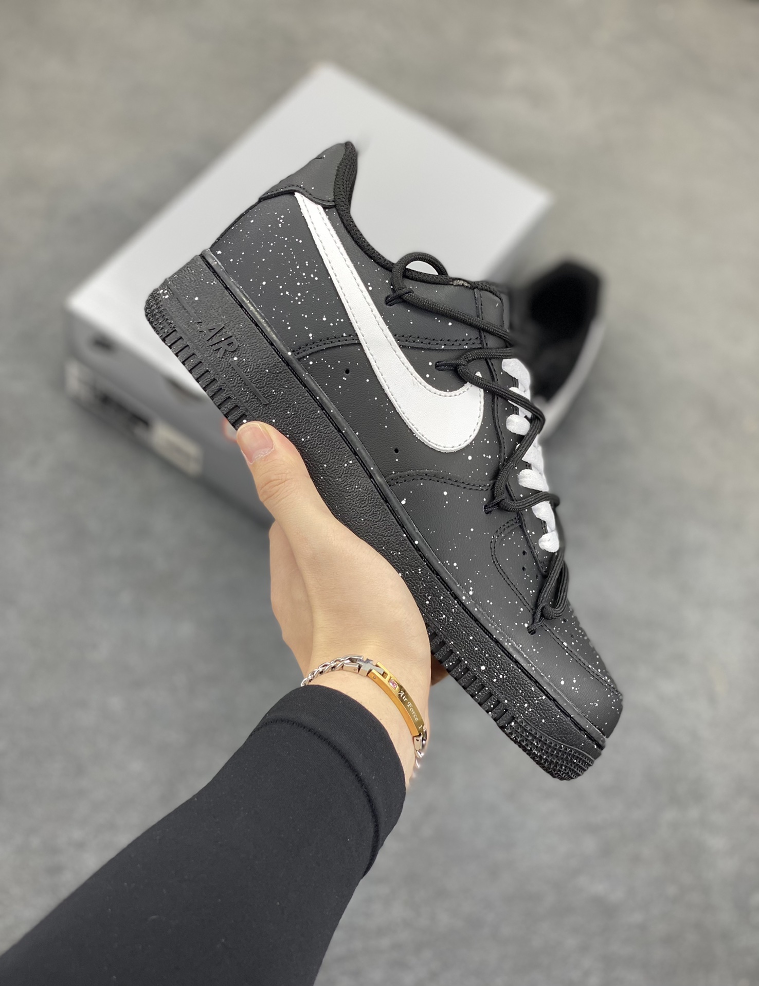 Nike Air Force 1 Low’07 白色满天星泼墨 空军一号低帮休闲板鞋 定制皮料 原厂3D打印 定制鞋盒 原楦原纸板 纯正空军版型 内置全掌气垫 货号：ZH0316-090 尺码：36 36.5 37.5 38 38.5 39 40 40.5 41 42 42.5 43 44 44.5 45-选品中心