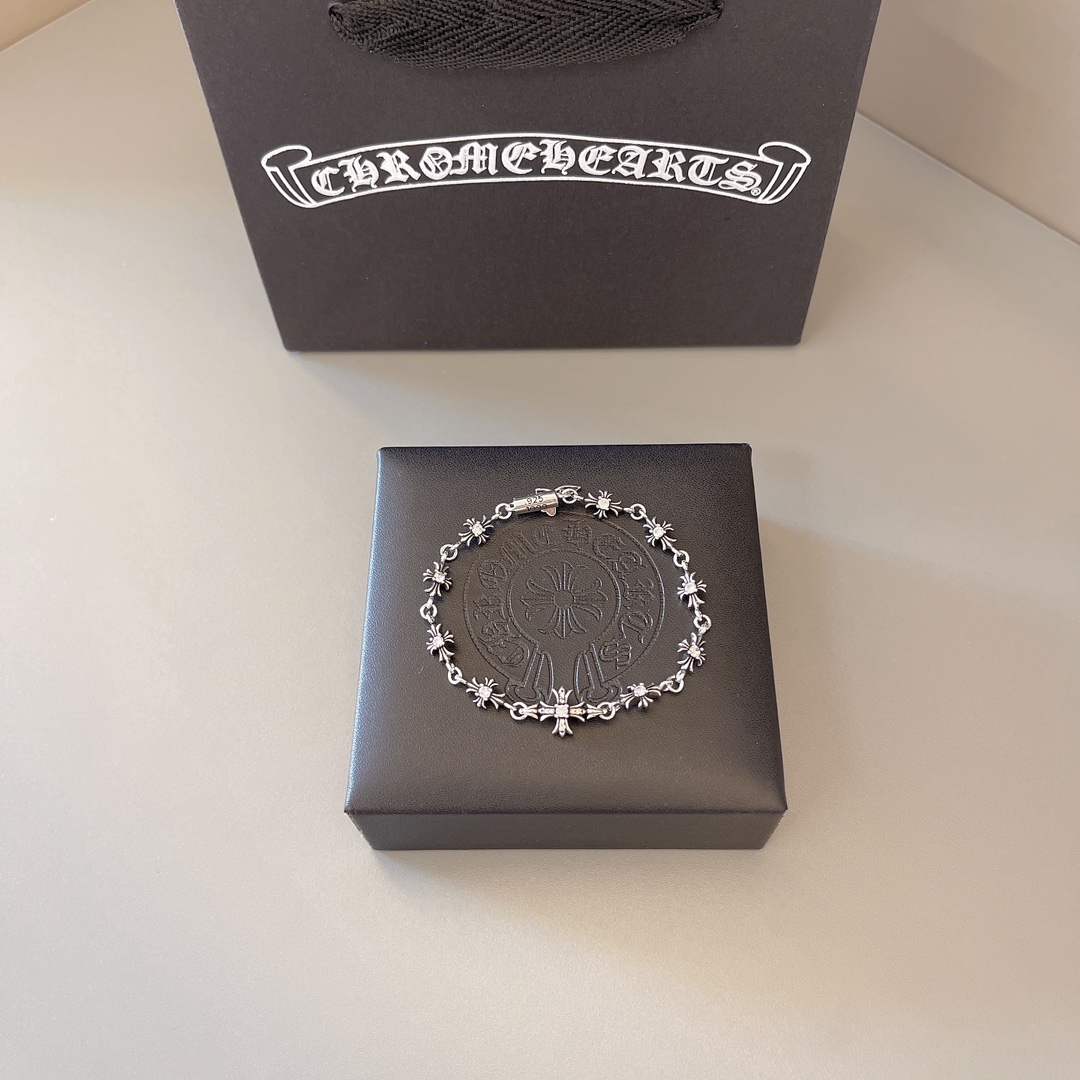 NO:641658,So handsome, the latest Chrome Hearts. No explosions, no hair. Factory direct sales. Original one-to-one replica. Chrome Hearts Bracelet, fine jewelry, chrome hearts, bracelet.19860909太帅爆了最新款克罗心 不爆不发 厂家直销 原版一比一复刻 克罗心手链,饰品精品,chrome hearts,bracelet,Jewelry