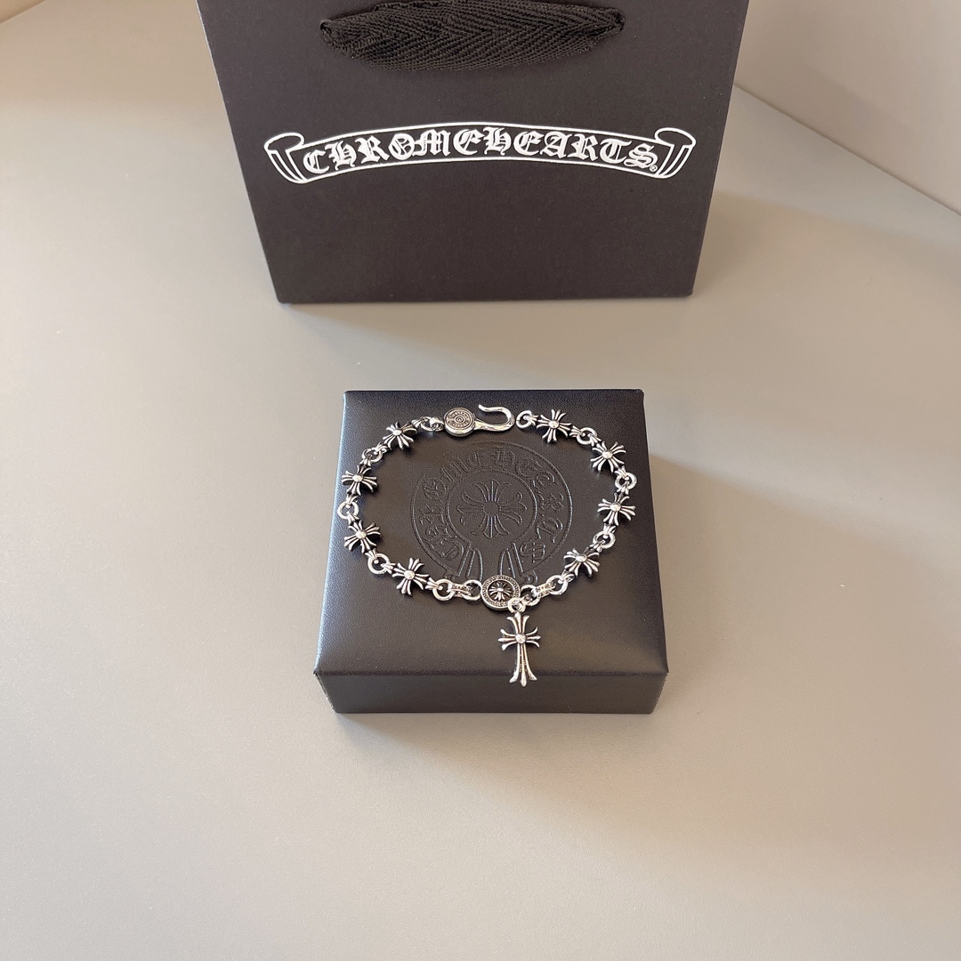 NO:641656,So handsome, the latest Chrome Hearts. No explosions, no hair. Factory direct sales. Original one-to-one replica. Chrome Hearts Bracelet, fine jewelry, chrome hearts, bracelet.19860909太帅爆了最新款克罗心 不爆不发 厂家直销 原版一比一复刻 克罗心手链,饰品精品,chrome hearts,bracelet,Jewelry