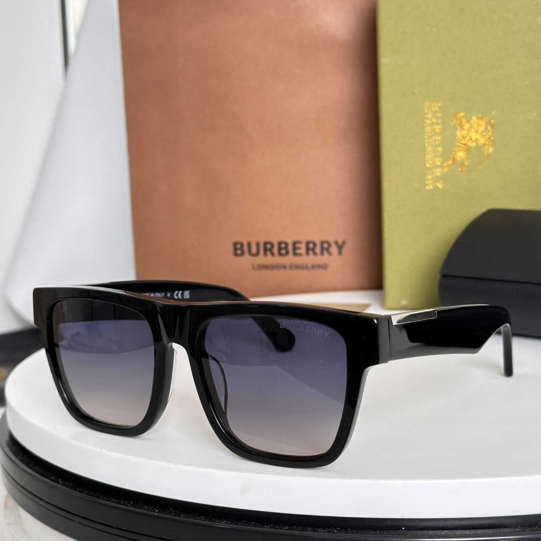  ‼️Burberr*巴宝li
MODEL：BE4438，Size：54口18-140厚质风格长方框太阳