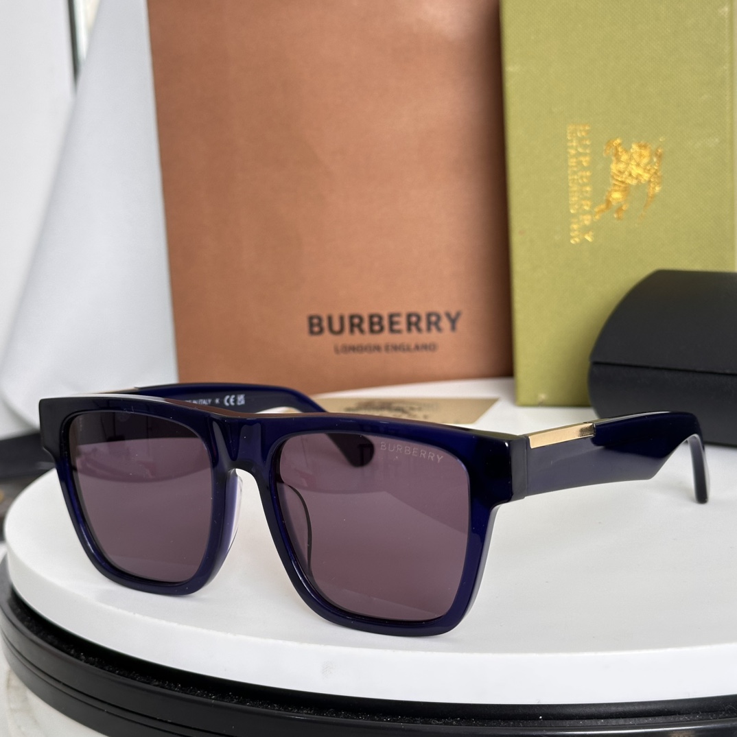  ‼️Burberr*巴宝li
MODEL：BE4438，Size：54口18-140厚质风格长方框太阳