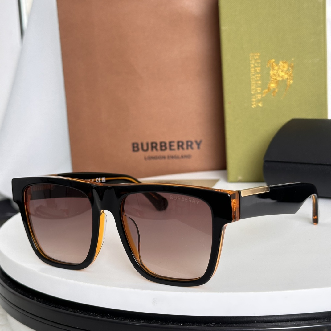  ‼️Burberr*巴宝li
MODEL：BE4438，Size：54口18-140厚质风格长方框太阳