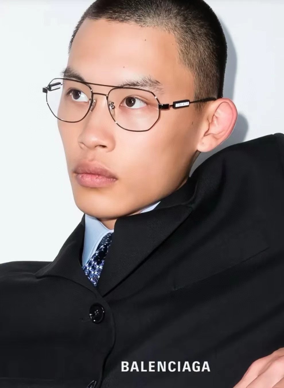  ‼️ 模特图 BALENCIAG*巴黎*世家
MODEL：BB0117O
SIZE：57口18-145