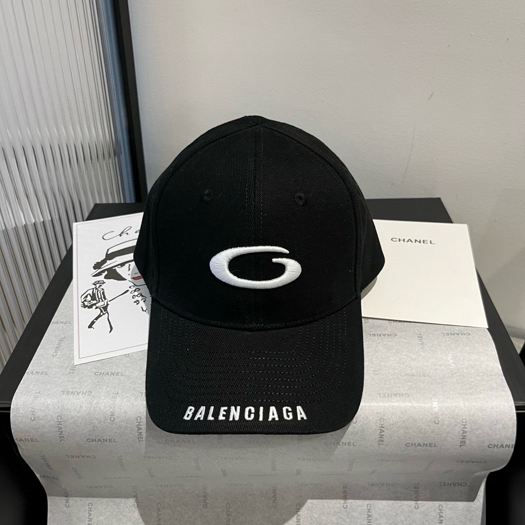 P

巴黎世家BALENGIAGA 棒球帽