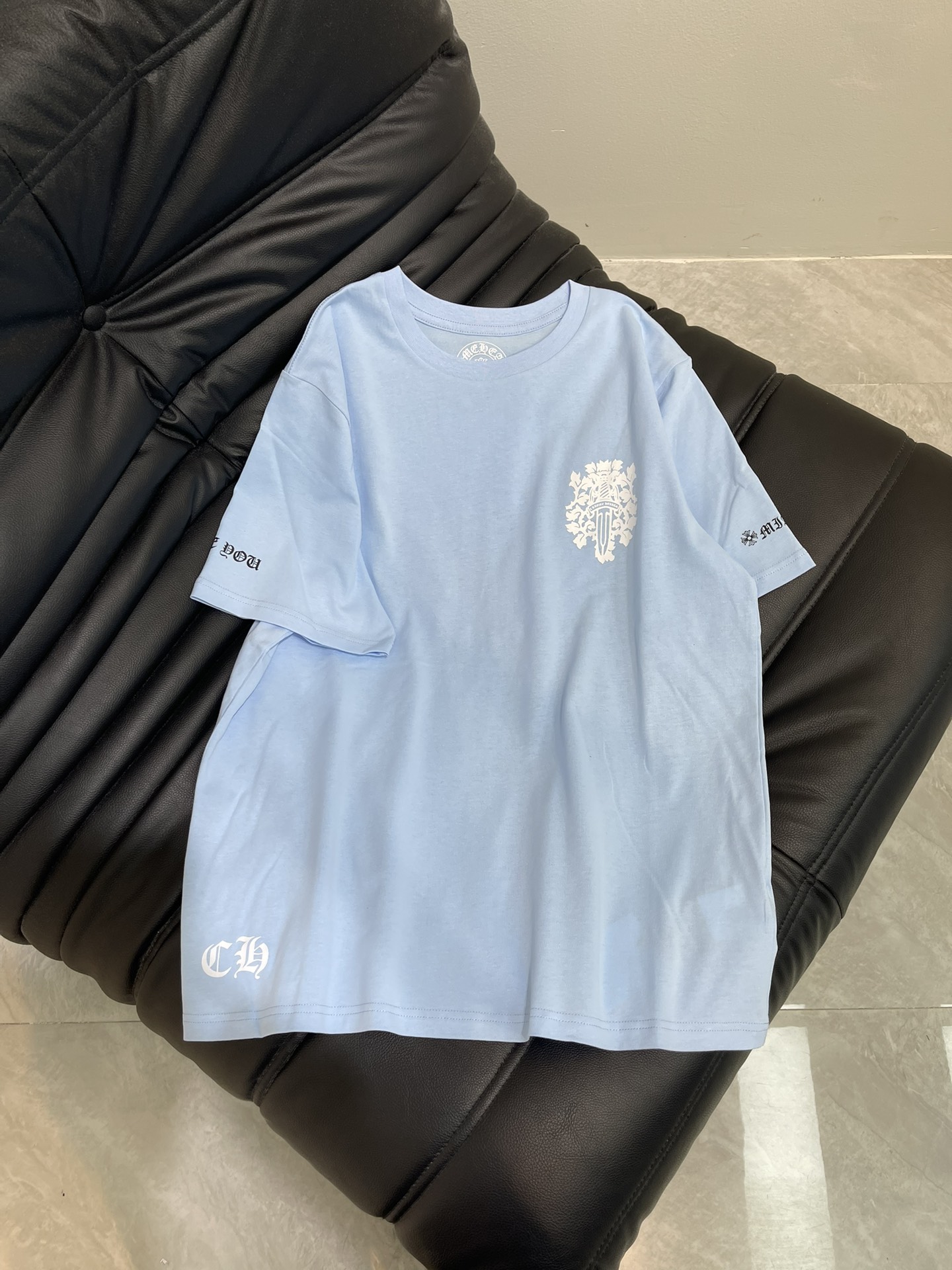 NO:427753,Chrome Hearts CH Crowe 25FW Sword Short Sleeve Fabric G Pure Cotton Fabric, imported ink three-dimensional printing, different from the market's color version SML, chrome hearts, chrome hearts, T-shirt, alexander wang19860909Chrome Hearts CH克罗25FW宝剑短袖 面料g纯棉面料,进口油墨立体印花,区别市面不对色版本 SML,,chrome hearts,chrome hearts,T-shirt,alexander wang,Women's clothing