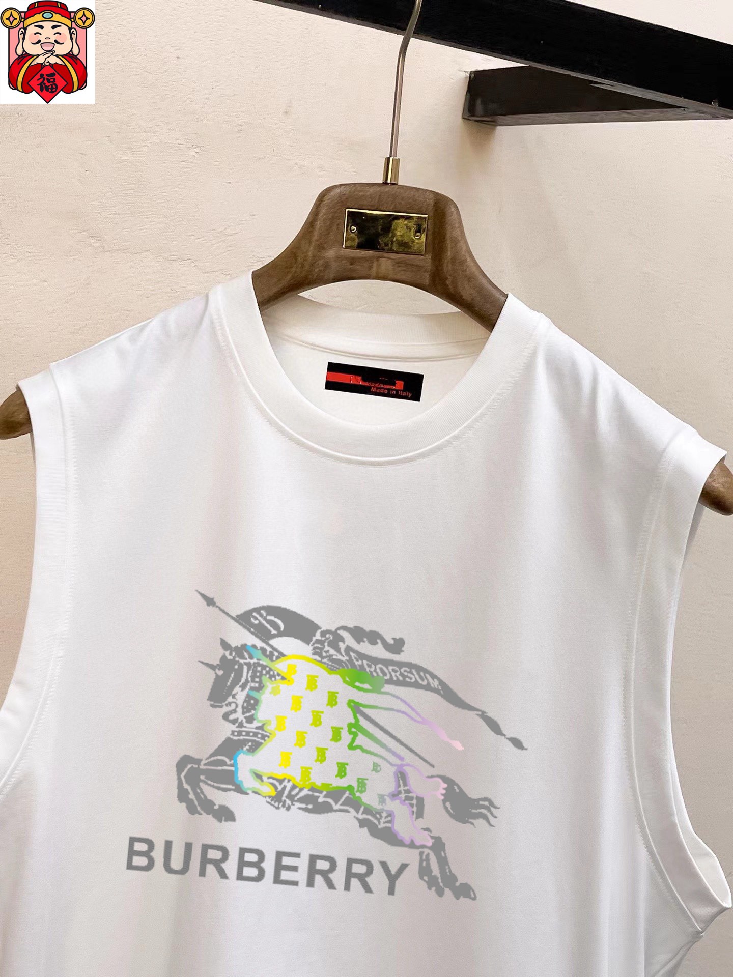 Burberry 品牌【BURBERRY 巴宝莉】2024夏季新品背心T袖 简约款式 任何人都可以轻松驾驶 进口定制丝光棉面料 手软舒适有型 吸汗透气