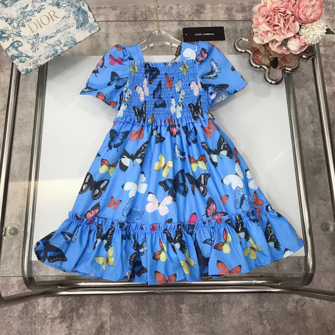 NO:338086,[Spot delivery] DOLCE & GABBAN* DG Limited series ~ Girls' dresses Exquisite printing process Dark blue butterfly chiffon satin full floral color printing Pure cotton inner layer Soft and comfortable, skin-friendly and not tied, excellent upper body effect A must-have artifact for princess ~ size size 90---120-130-140-150 [CM] Counter packaging 70, clothes, Dolce & Gabbana, skirts, silk fabric,19860909【现货发】   DOLCE & GABBAN* DG 限定系列～女童连衣裙 精致印花工艺深蓝色系蝴蝶雪纺绸缎全面花卉彩印 纯棉内搭 柔顺舒适 亲肤不扎 上身效果极好 公主的必备神器～  size尺码90---120-130-140-150【CM】 专柜包装70,衣服,Dolce&Gabbana,skirts,silk fabric,,Children's