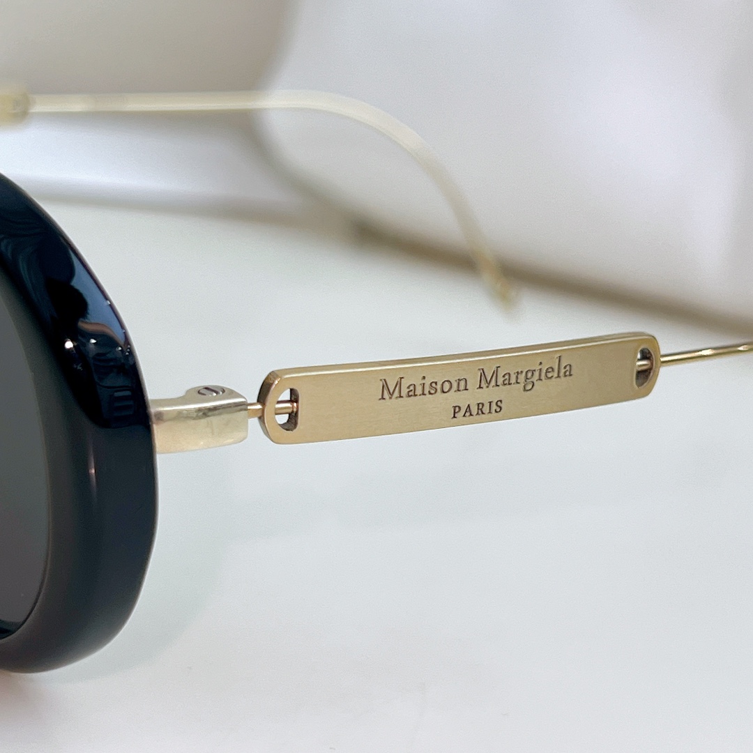  zP开模 纯钛笔 TITANIUM
Maison Margiela x Gentle Monster
