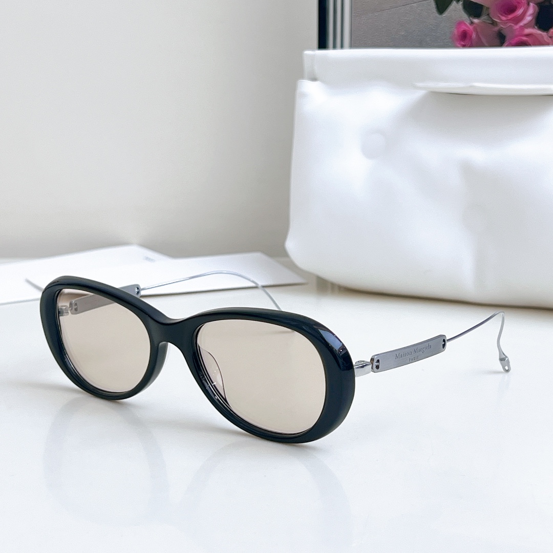  zP开模 纯钛笔 TITANIUM
Maison Margiela x Gentle Monster
