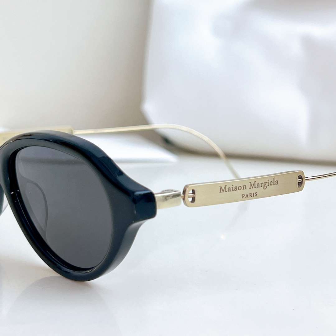  zP开模 纯钛笔 TITANIUM
Maison Margiela x Gentle Monster
