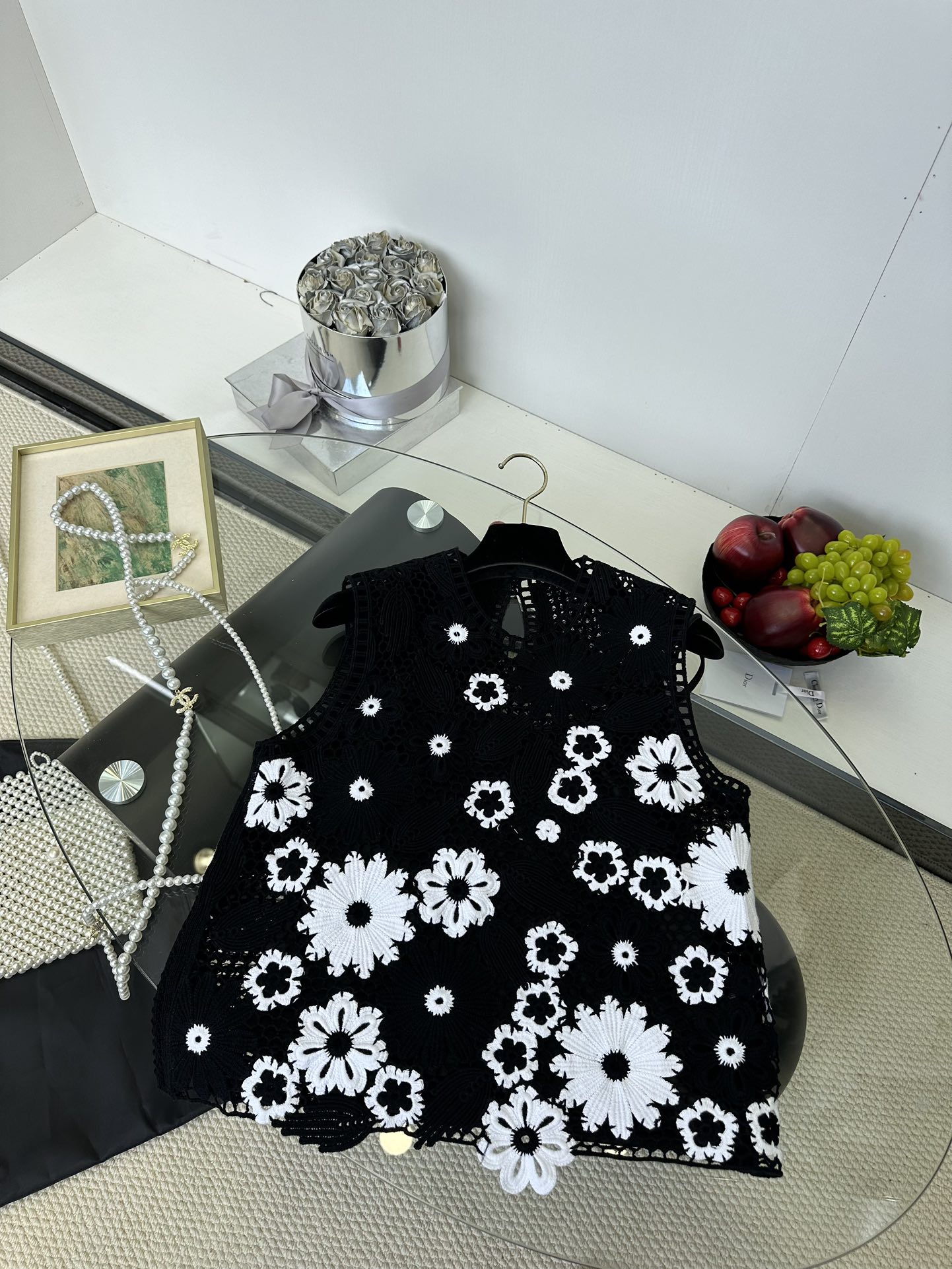 Maje Crochet Floral Top - Elegant Black and White Knit Blouse 2 i1749794069 2567 0