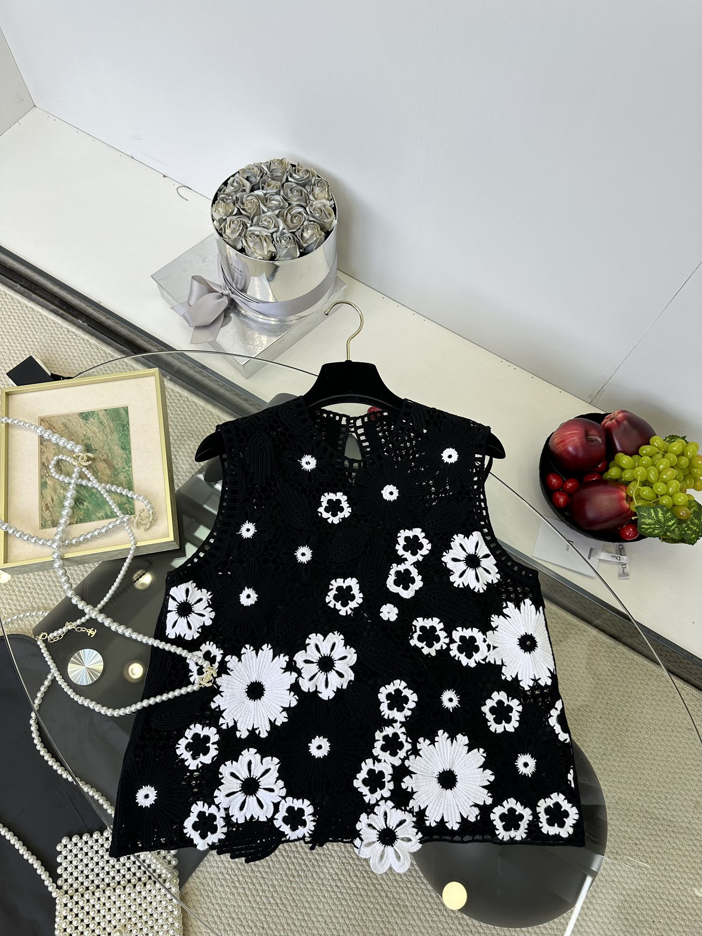 Maje Crochet Floral Top - Elegant Black and White Knit Blouse 4 i1749794069 4295 2