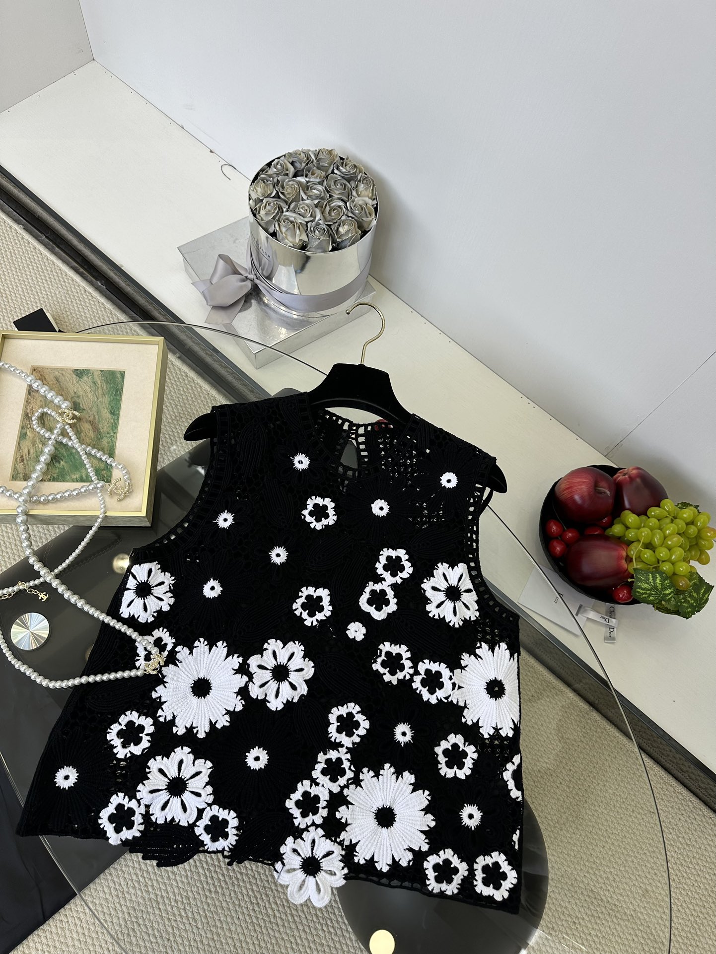 Maje Crochet Floral Top - Elegant Black and White Knit Blouse 5 i1749794069 6430 3