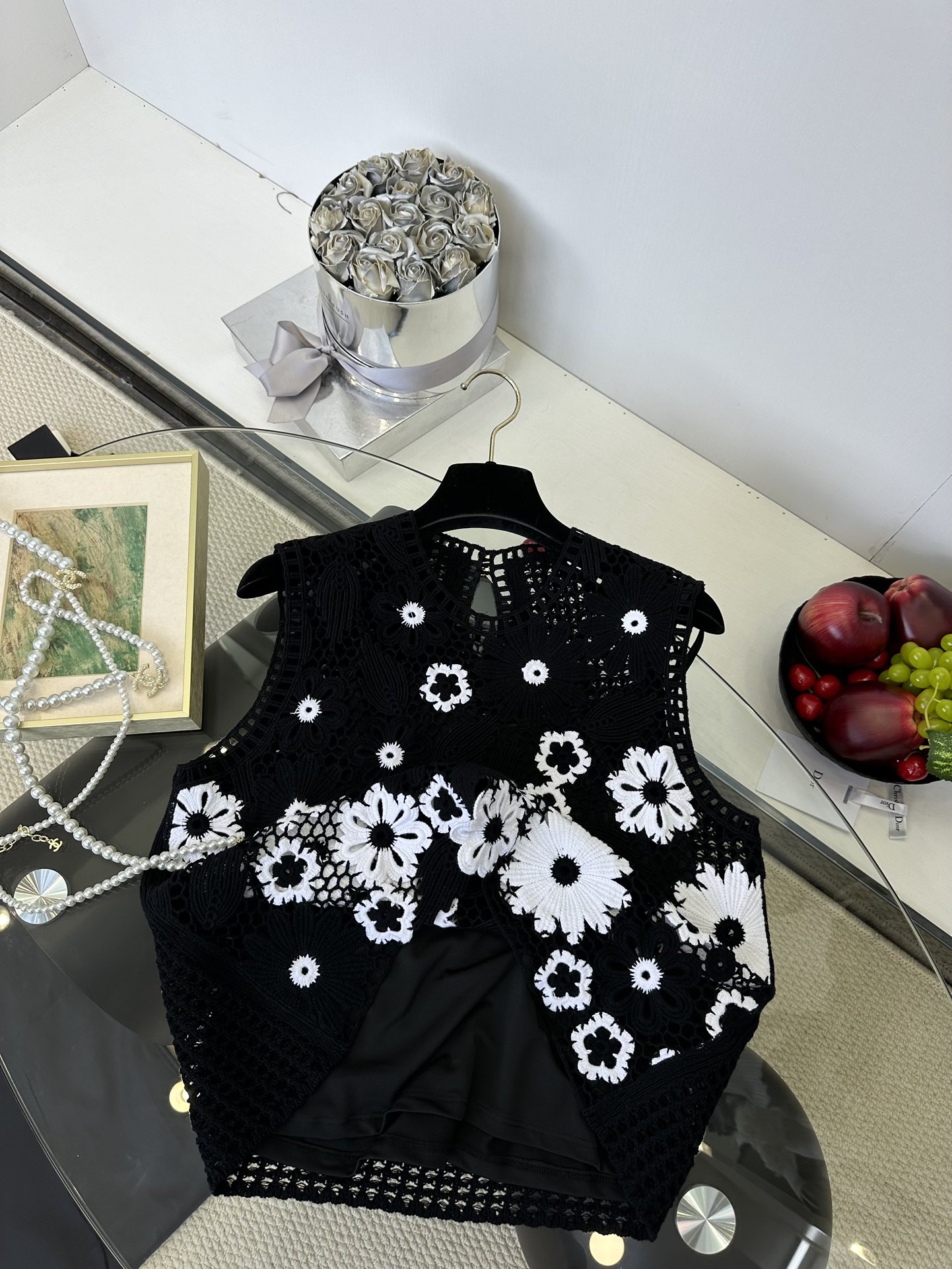 Maje Crochet Floral Top - Elegant Black and White Knit Blouse 9 i1749794069 6432 7