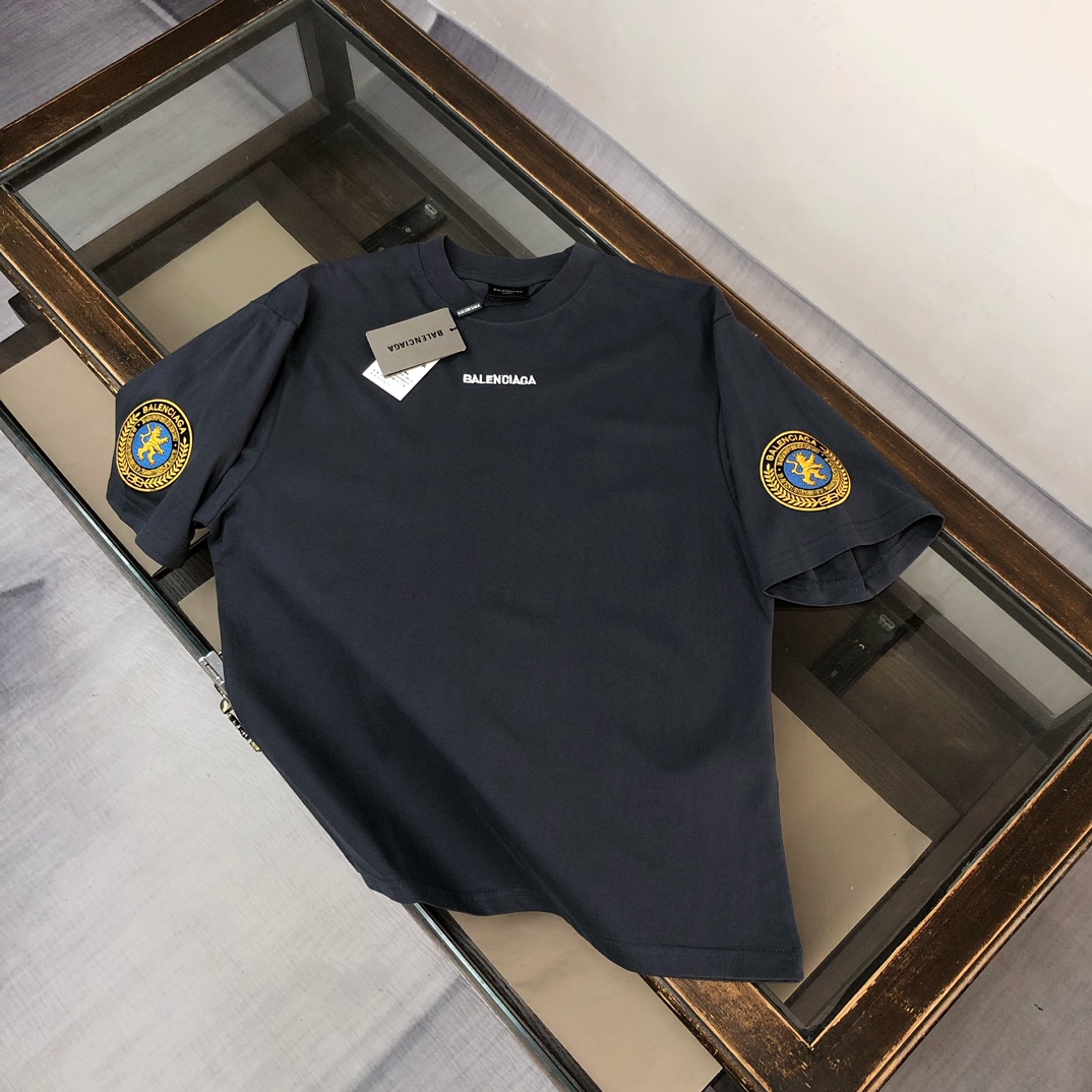 발렌시아가 남성 반팔 26SS 49233