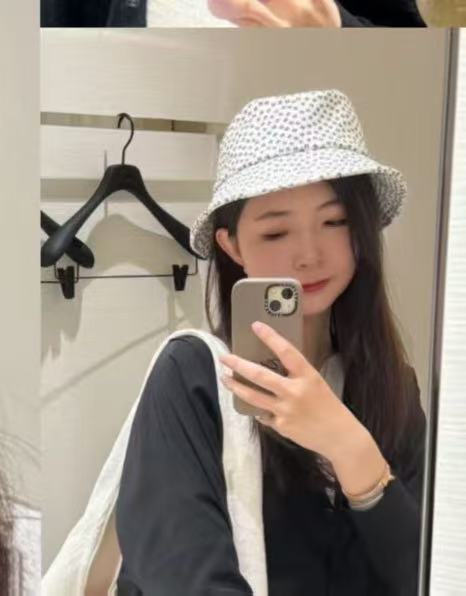 

香奈儿CHANEL 新品高定满钻硬顶渔夫帽，小香logo经典简约，时尚休闲设计 跑量新品